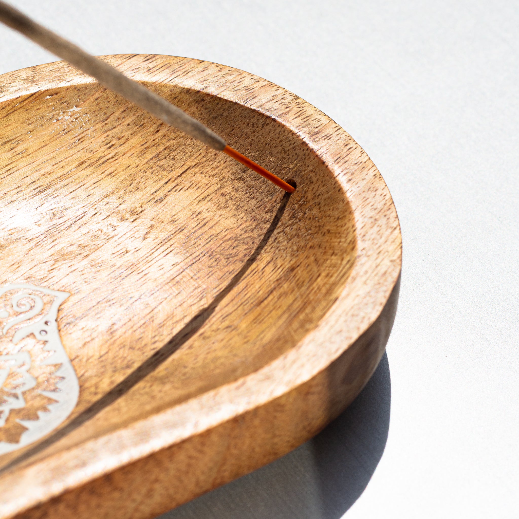 FLAT WOODEN INCENSE HOLDER - HAMSA HAND